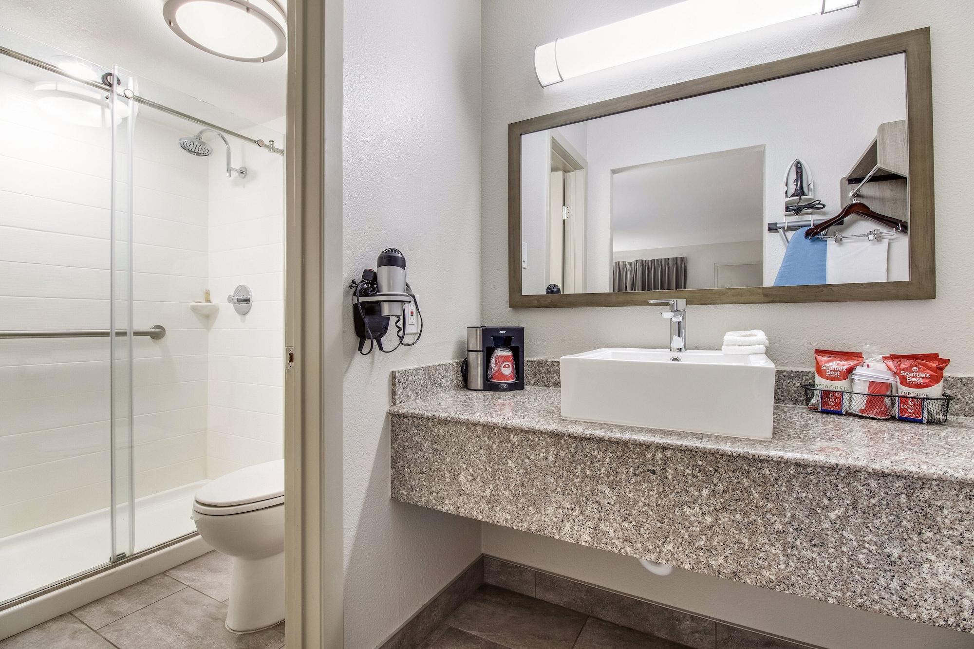Red Roof Inn Plus+ Dallas - Addison Εξωτερικό φωτογραφία