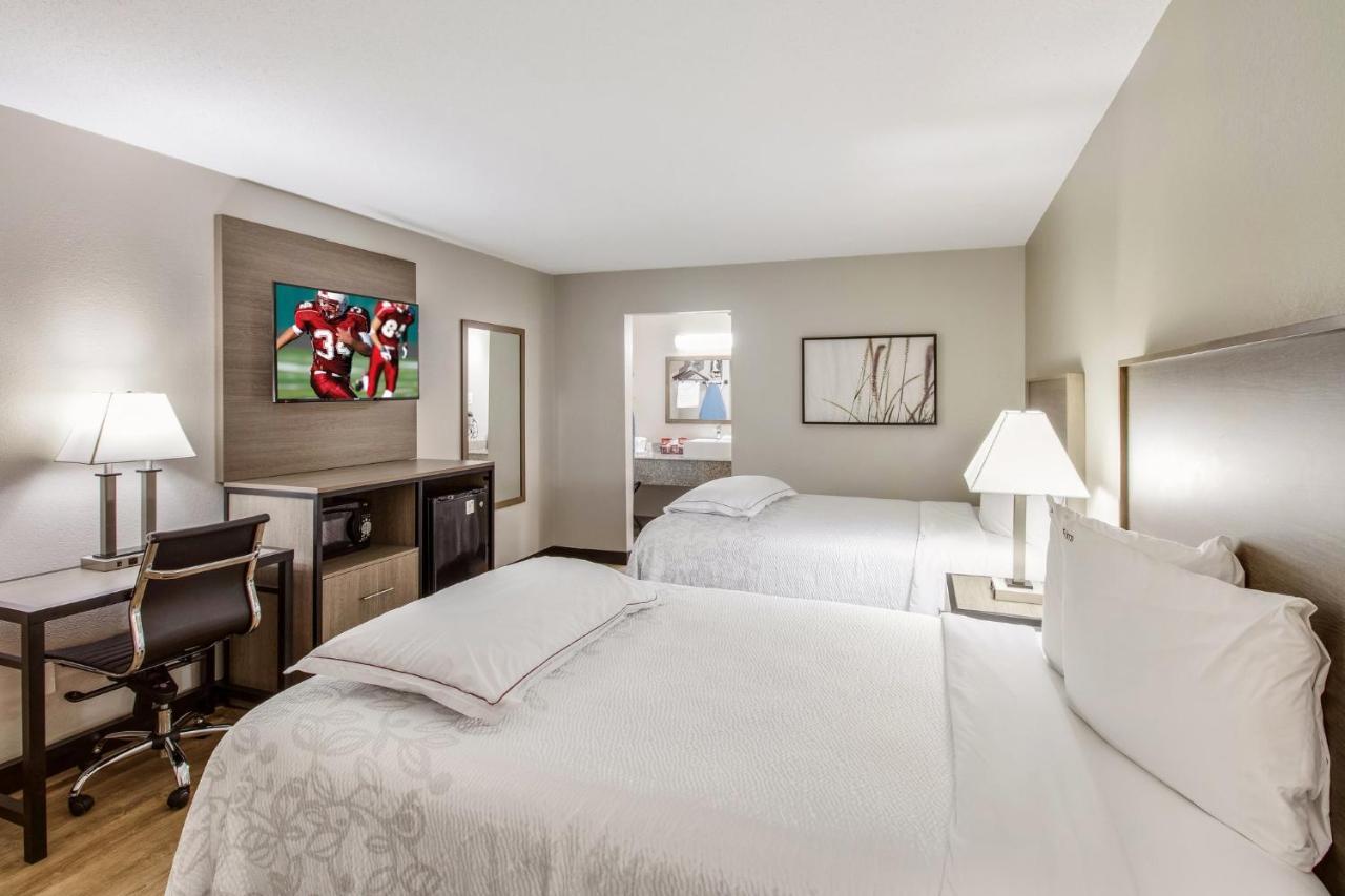 Red Roof Inn Plus+ Dallas - Addison Εξωτερικό φωτογραφία