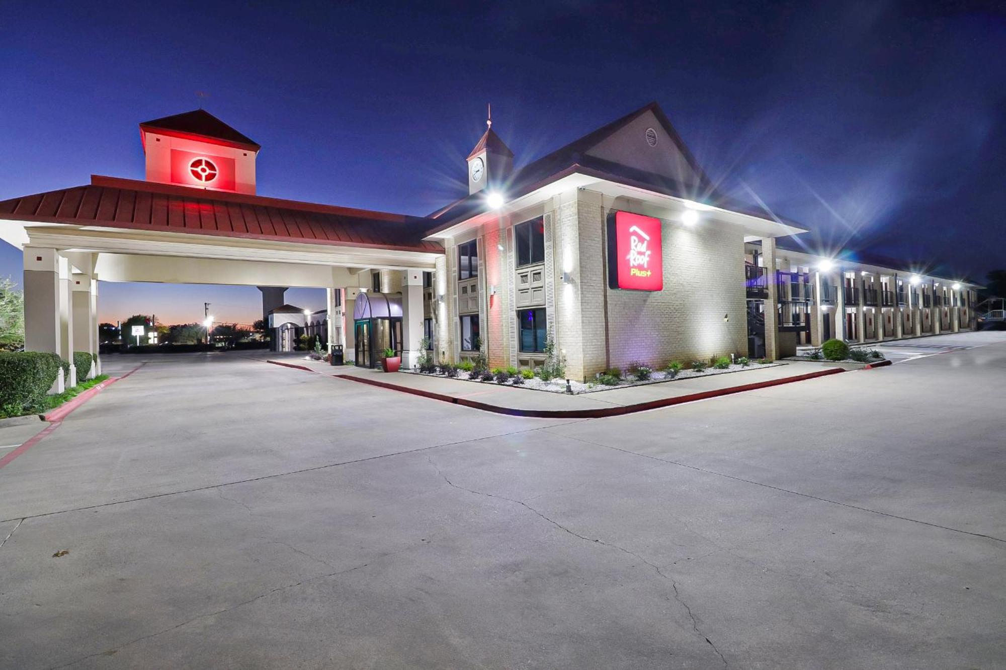 Red Roof Inn Plus+ Dallas - Addison Εξωτερικό φωτογραφία