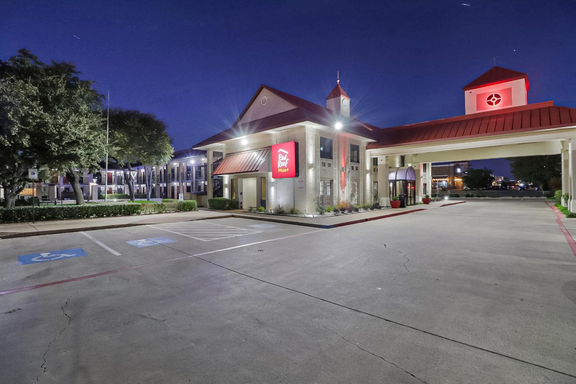 Red Roof Inn Plus+ Dallas - Addison Εξωτερικό φωτογραφία